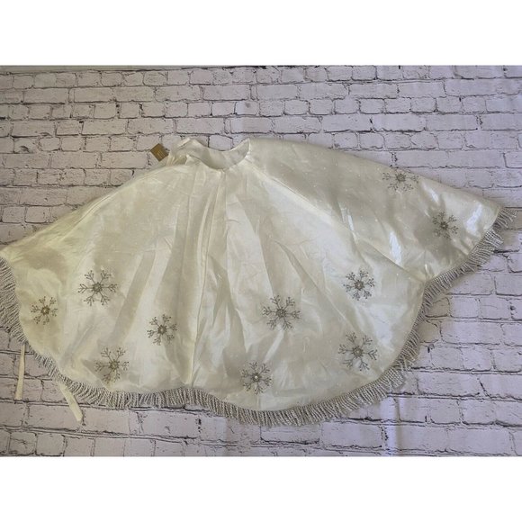 Christmas Tree Skirt Off White Ivory Silver‎ Snowflakes Chesnut Lane 51” Vintage - Picture 1 of 16